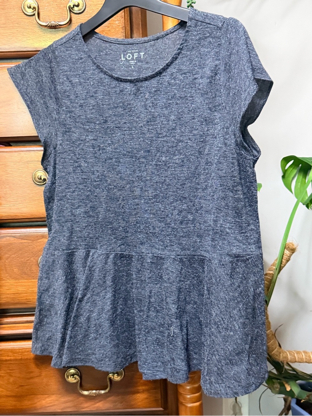 3 for 15$ sale -LOFT Charcoal Heather Peplum Tee